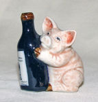 Image de Pig with bottle